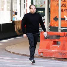 Contact jonah hill on messenger. Jonah Hill Shows Off Major Weight Loss In New Beanie Feldstein Pic Hollywood Life