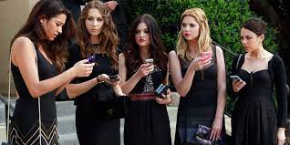 Built by trivia lovers for trivia lovers, this free online trivia game will test your ability to separate fact from fiction. Best Pretty Little Liars Quiz Trivia 2021 Pll Game For Super Fans