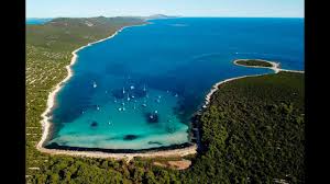 The sakarun beach, also named saharun beach, is located on dugi otok island, about 1.5 hours by in this travel guide we give you all the important information about sakarun beach on dugi otok. Strand Sakarun Bucht Veli Rat Strandfuhrer Von Bestofcroatia Eu
