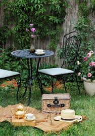 Outdoor Chair Makeover With Fabric