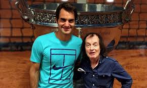 Roger returns to clay after 2 months away from competing. Ac Dc S Angus Young Meets Roger Federer At The French Open Daily Mail Online