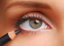 wear makeup according to your eye shape