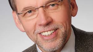 &quot;Eine Black Box macht sehr viel Sinn&quot;, sagt Dietmar Otte, der Leiter der Unfallforschung der Medizinischen Hochschule Hannover (MHH). - unfallforscher-dietmar-otte