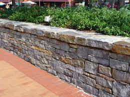 Stone Walls In Landscaping