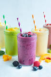 What liquid is best for fruit smoothies?