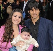 Stava dalla parte della compagna incinta di diego. Sergio Aguero With Wife Giannina Maradona Celebrities Infoseemedia