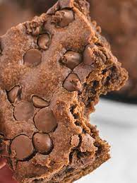 chocolate chip brownies together as