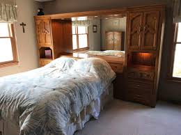 thomasville solid oak king size bedroom