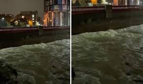 Sheffield Floods River Bank Bursting As Water Nearly