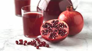 Sejak dulu, buah delima dikenal memiliki khasiat bagi kesehatan tubuh. 17 Khasiat Buah Delima Untuk Kecantikan Dan Kesehatan Wanita22