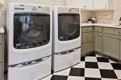 Does a stackable washer and dryer need a vent?