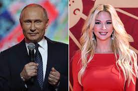 This blonde may be Putin's new pet ...