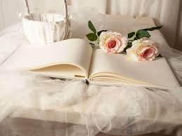 Egal ob romantische liebeserklärungen, gedichte oder. Schone Ideen Fur Hochzeitswunsche An Das Brautpaar Weddix