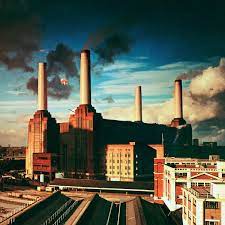 In 2008, storm and sfae celebrated pink floyd's 40th anniversary with an exhibition of signed photographs of images. Pink Floyd S Animals The Story Behind The Album Cover By David Deal Festival Peak