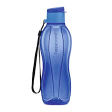 Estas garrafas têm uma nova aparência, com o plástico trabalhado ao promenor, para. Garrafa De Agua Tupperware Eco Tupper 500ml Azul