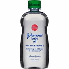 It contains cocoa butter known for its skin nourishing properties. Johnson S Baby Oil With Aloe Vera Vitamin E 14 Fl Oz Kroger