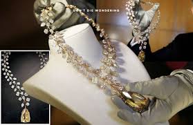 l incomparable diamond necklace