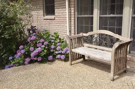 maintaining outdoor teak furniture