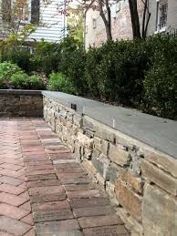 Outdoor Retaining Wall Design