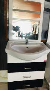vanity basin with mirror vanity unit