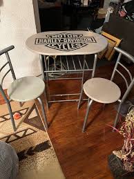 vine harley davidson table chairs