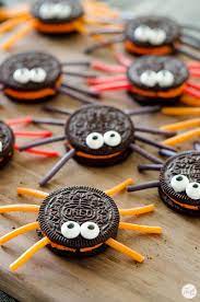 Decorate your own frighteningly delicious spooky graveyard with this oreo cookie kit. Oreo Spider Cookies With Licorice Live Craft Eat Oreo Spider Cookies Halloween Food For Party Halloween Treats For Kids