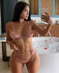 Jailyne Ojeda Ochoa - Free sexy pics, galleries & more at Babepedia