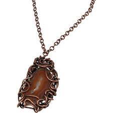 exploring the benefits of copper jewelry