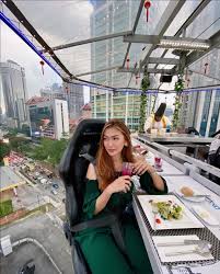 Dinner buffet provides endless natural exotic settings where you could enjoy a magnificent bird's eye view of kuala lumpur, the garden city of lights and. Dinner In The Sky Malaysia Home Facebook