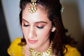 saasha kudalkar bridal makeup artist