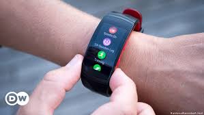 If you closely watch your body temperature, you can notice a cold coming on before any symptoms appear. Study Smartwatches Predict Covid 19 Science In Depth Reporting On Science And Technology Dw 12 02 2021