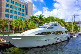 boat cleaning services and yacht