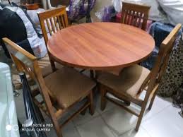 modern round dining table at best