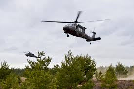 uh 60 black hawk helicopters