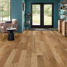 bruce time honored saddle hickory 3 8 in t x 6 in w hand sed engineered hardwood flooring 30 6 sqft case