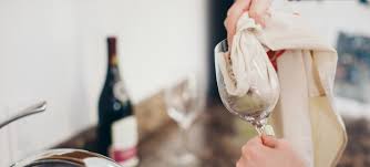 How To Properly Clean A Wine Glass