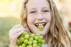 are-cotton-candy-grapes-just-as-healthy