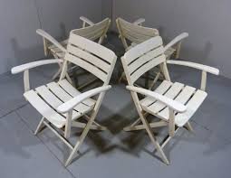In four convenient colors including white, black, natural and fruitwood, these chairs make perfect indoor and outdoor. Set Of 4 Comfortable Wooden Folding Garden Chairs 1960 S 124424