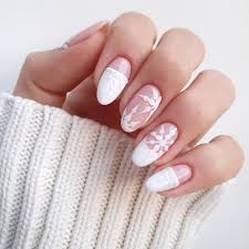 40 snowflake nails for a snowy mani