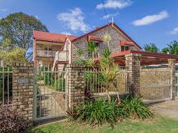 2 43 shaw street southport qld 4215