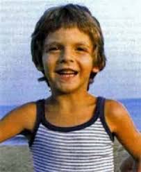On wednesday, june 10, 1981, at about 7:00pm, he fell in an artesian well, 30 centimeters wide and 80 meters deep, in the vicinity of vermicino, frascati.rescuers tried with their greatest efforts to save him: Alfredo Rampi 1975 1981 Find A Grave Memorial