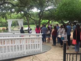 gardens at old town helotes wedding