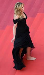 went barefoot on the cannes red carpet