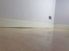 uneven gaps between skirting and