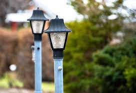 how to replace a light post