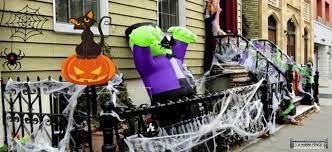 Here are some halloween decoration ideas for your fence or gate: Spooky Halloween Ideas How To Decorate Your Fence And Gate