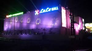Tourists from all over the world come to see this particular mall in india. Lulu Shopping Mall Kochi Largest Mall In India Inauguration Of Lulu Shopping Mall Cochin Kerala Youtube