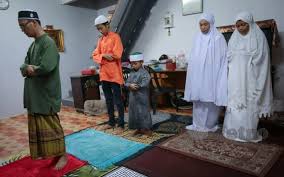 Cara sholat tarawih di rumah lengkap bacaan dan gambar. Tak Sangka Solat Tarawih Di Rumah Mudah Cukup Dengan Hanya Tahu Baca Al Fatihah Oh Media