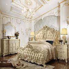 Carved king size bed, night tables, inlaid chest of drawers and toilette. Antique Royal European Style Solid Wood 5pcs Bedroom Furniture Classic Bedroom Set Buy European Style Carved Bedroom Furniture Luxury Royal Bedroom Furniture Set Classic Wooden Bedroom Set Product On Alibaba Com