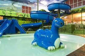 canada hotels with waterparks